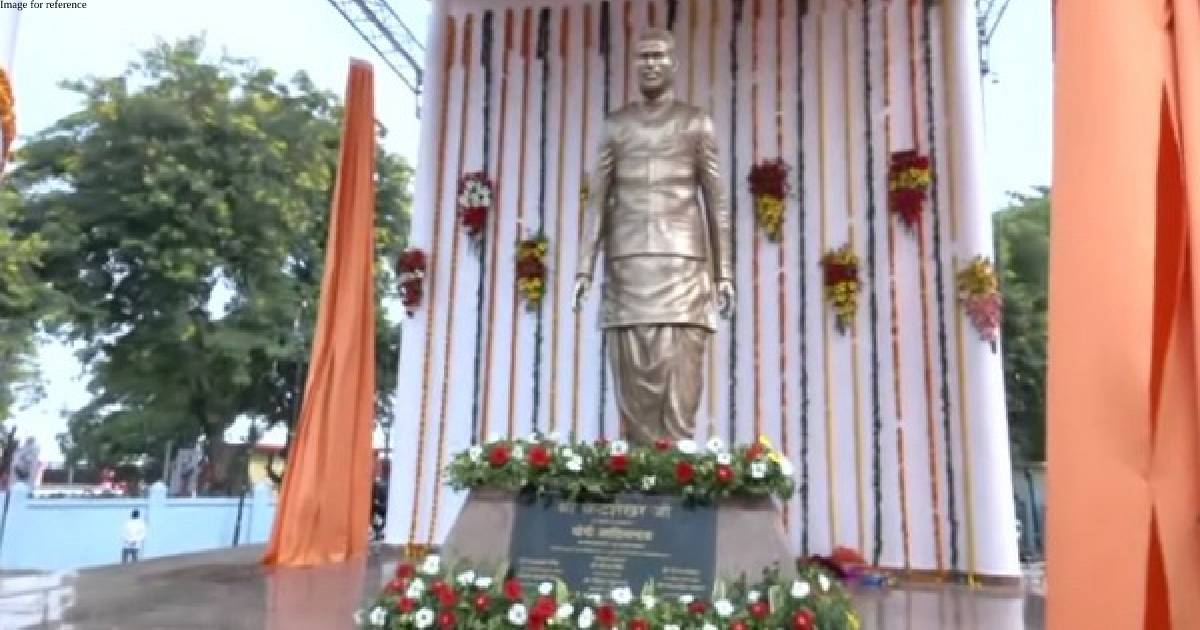 UP CM Yogi Adityanath unveils statue of former PM Chandra Shekhar in Ballia